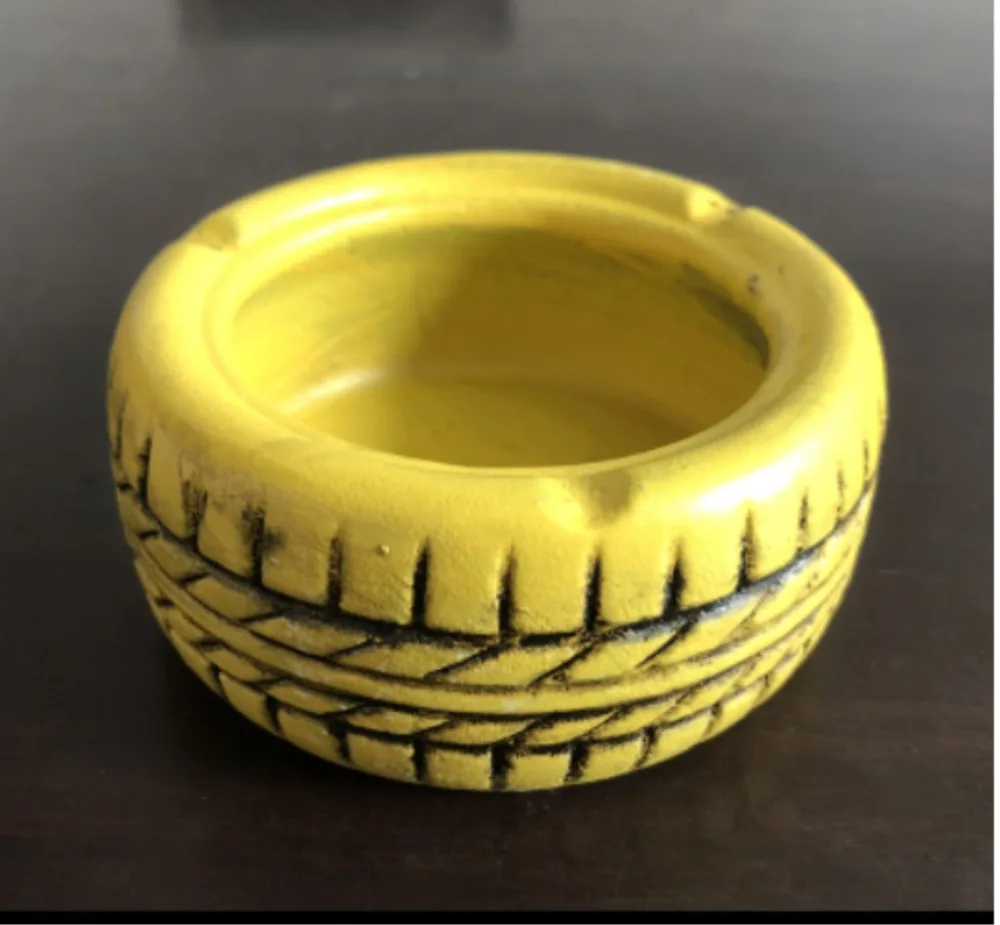 Free Shipping Creative Ashtray Living Room Household Cement Tyre Ashtray Restaurant Bar Industrial Style Decoration Goods
Free Shipping Creative Ashtray Living Room Household Cement Tyre Ashtray Restaurant Bar Industrial Style Decoration Goods