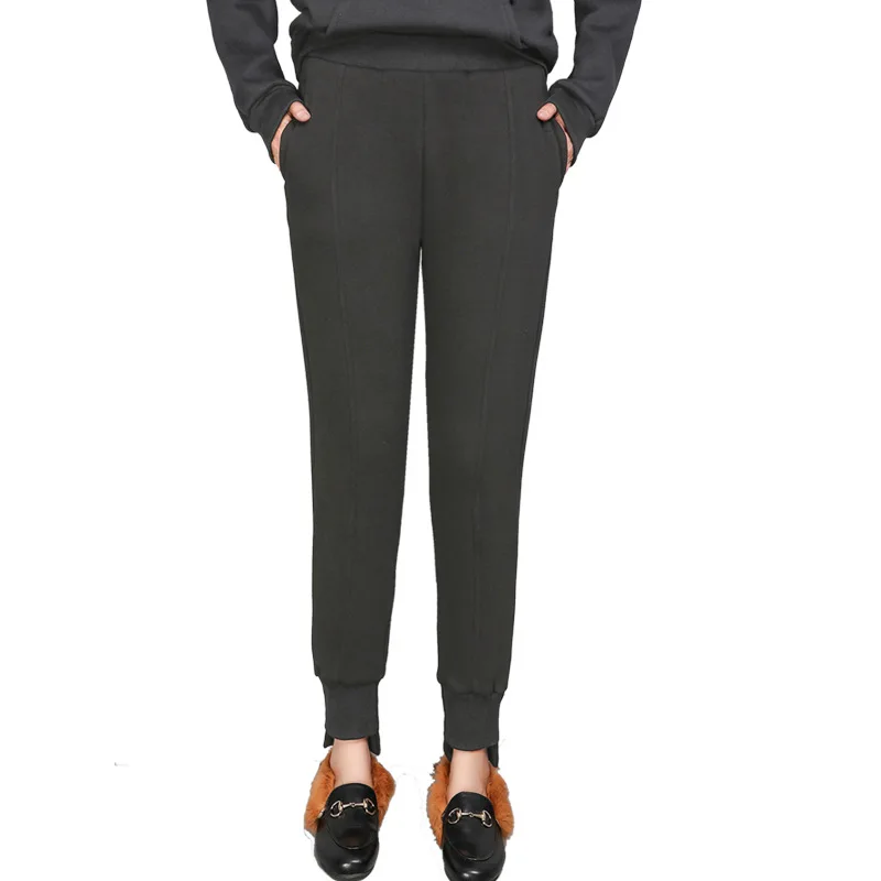 Women's Winter Warm Sports Pants Plus Size Thick Velvet Jeans Women Loose High Waist Stretch Denim Harem Pants
Women's Winter Warm Sports Pants Plus Size Thick Velvet Jeans Women Loose High Waist Stretch Denim Harem Pants
