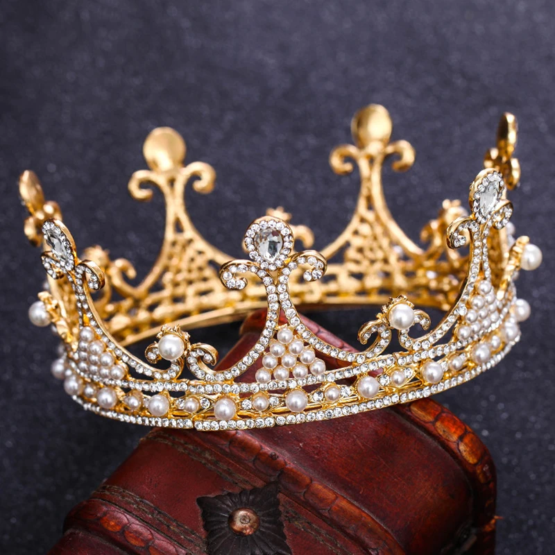 Luxury Vintage Gold Pearl Crystal Round Wedding Bridal Crown Tiara Rhinestone Bride Hair Accessories Headpieces Princess Crowns
Luxury Vintage Gold Pearl Crystal Round Wedding Bridal Crown Tiara Rhinestone Bride Hair Accessories Headpieces Princess Crowns