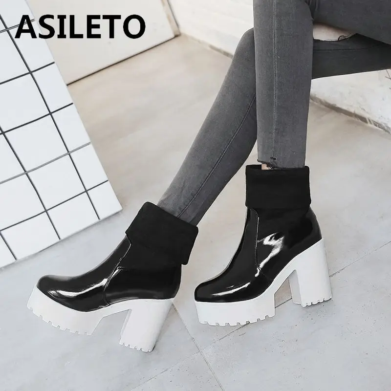 ASILETO size 33-43 ankle boots platform patent leather shoes woman flock round toe square high heels autumn winter boots botas
ASILETO size 33-43 ankle boots platform patent leather shoes woman flock round toe square high heels autumn winter boots botas