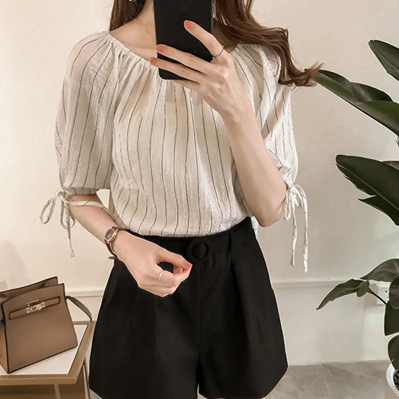Women Chiffon Blouse Loose Lantern Shirt Casual Sleeve Summer Striped One Plus 2019 Size Tops Strapless Word Elegant Blouse
Women Chiffon Blouse Loose Lantern Shirt Casual Sleeve Summer Striped One Plus 2019 Size Tops Strapless Word Elegant Blouse