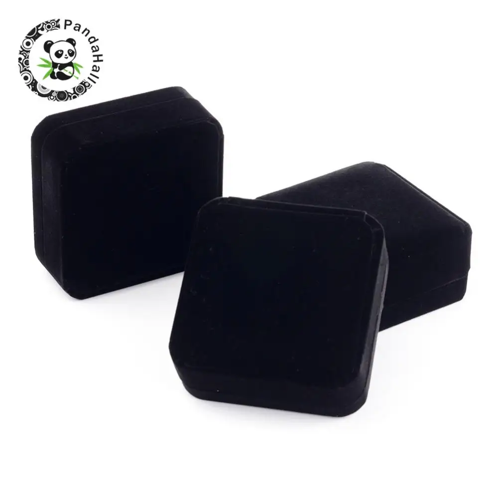 Square Velours Bracelet Boxes, Displaying Bracelets, Black, 9x9x4cm; Bracelet Mould: 5.2x4.6cm
Square Velours Bracelet Boxes, Displaying Bracelets, Black, 9x9x4cm; Bracelet Mould: 5.2x4.6cm