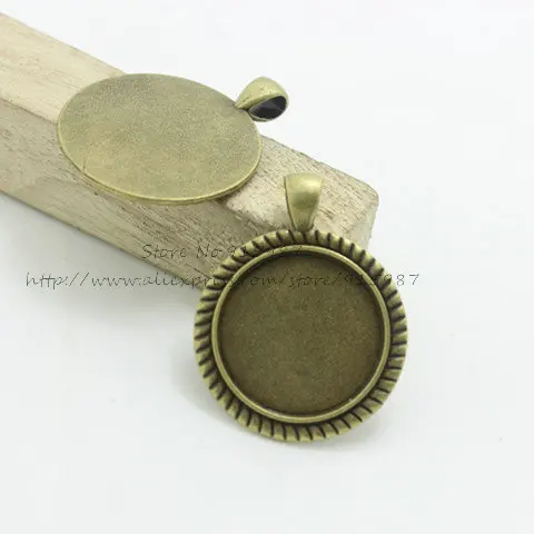 6 set Alloy Cameo Round Cabochon Settings 32*41mm(Fit 25mm dia) Antique Bronze Photo Charm Pendant + Cabochon Glass 6B998
6 set Alloy Cameo Round Cabochon Settings 32*41mm(Fit 25mm dia) Antique Bronze Photo Charm Pendant + Cabochon Glass 6B998