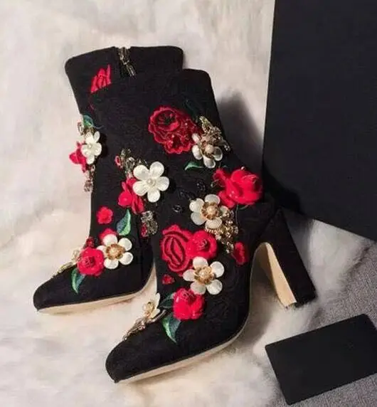 New Women Luxury Handmade Pearl Flowers Boots Zip Ankle Boots Womens Chunky High Heels Boots
New Women Luxury Handmade Pearl Flowers Boots Zip Ankle Boots Womens Chunky High Heels Boots