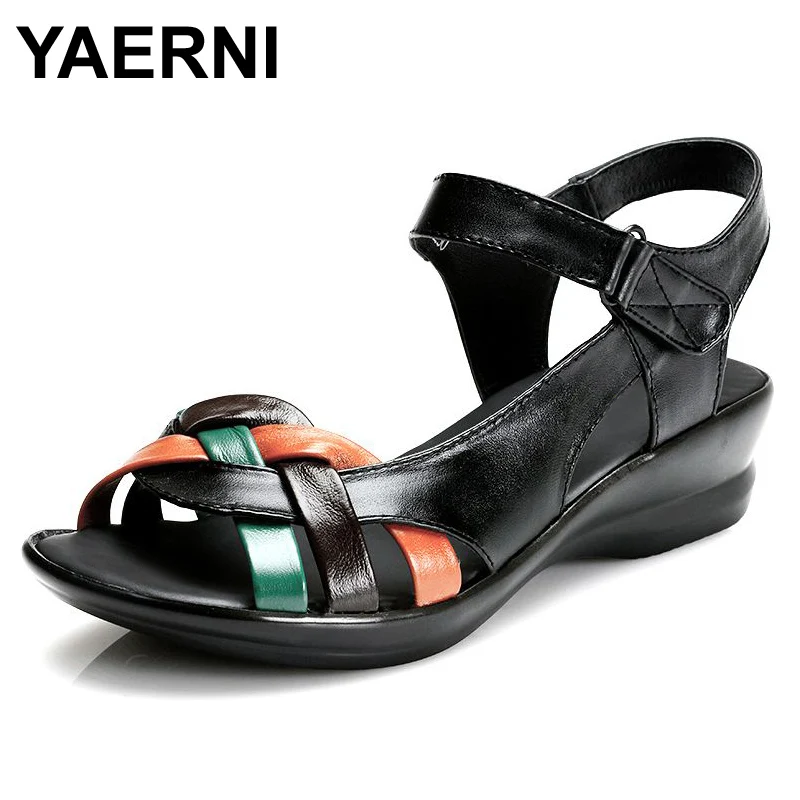 YAERNI 2021summer new Mother sandals elderly fashion casual Leather Female flat sandals hollow large size women sandals 41 42
YAERNI 2021summer new Mother sandals elderly fashion casual Leather Female flat sandals hollow large size women sandals 41 42