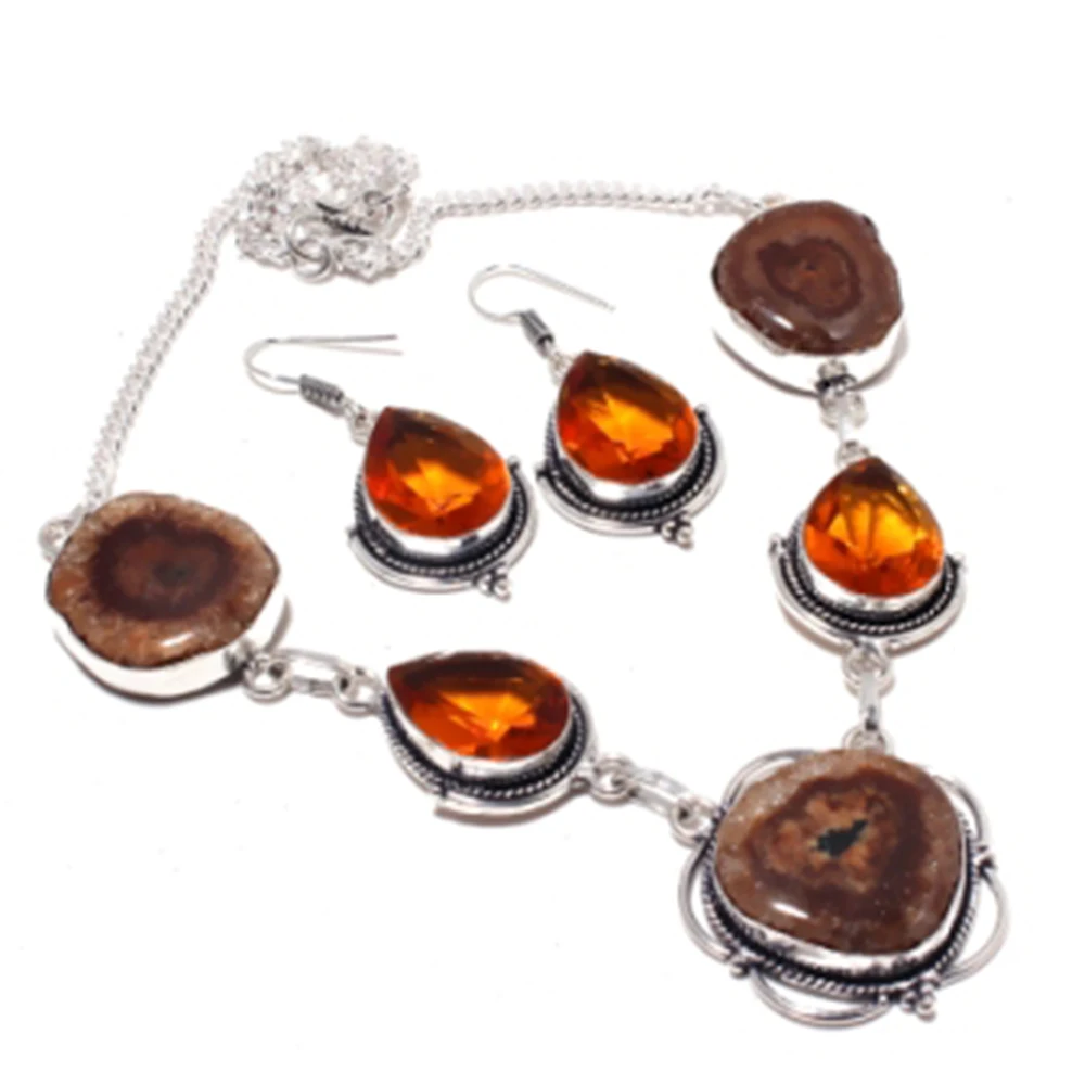 Solar Quarts,Citrines Necklace + Earings Silver Overlay over Copper, 50.5 cm , N3948
Solar Quarts,Citrines Necklace + Earings Silver Overlay over Copper, 50.5 cm , N3948