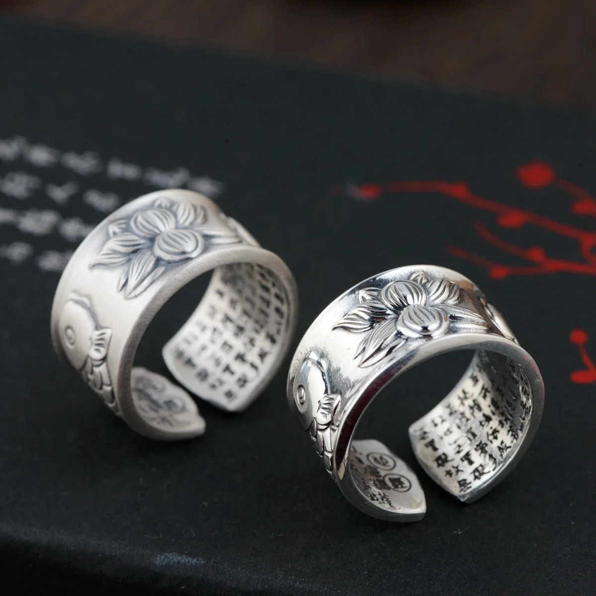 Fine Silver Wholesale Thai Silver Antique Style Lovers Heart Sutra Texts Ring Design More New Gift Every Year
Fine Silver Wholesale Thai Silver Antique Style Lovers Heart Sutra Texts Ring Design More New Gift Every Year