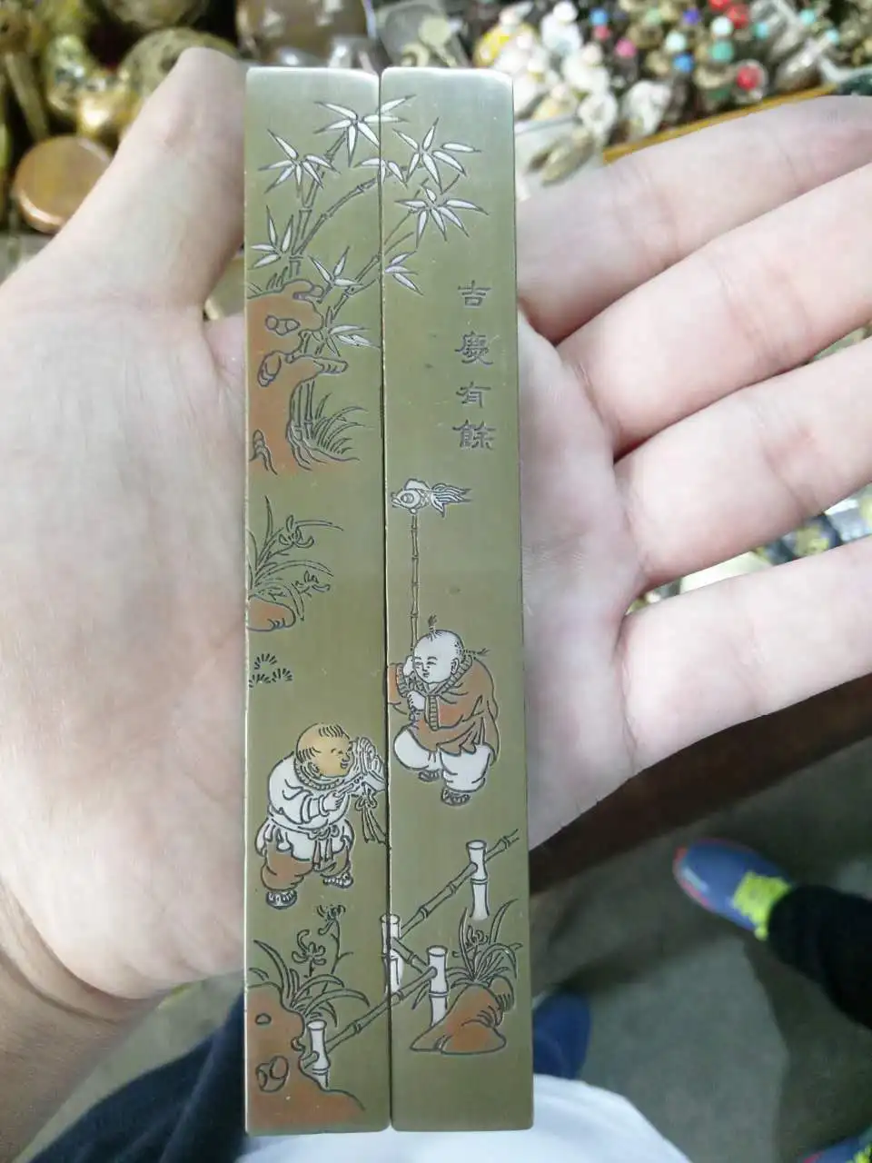 Пара изысканной латуни Древнего Китая «jiqing be больше», собирают хорошие продукты.
Пара изысканной латуни Древнего Китая «jiqing be больше», собирают хорошие продукты.