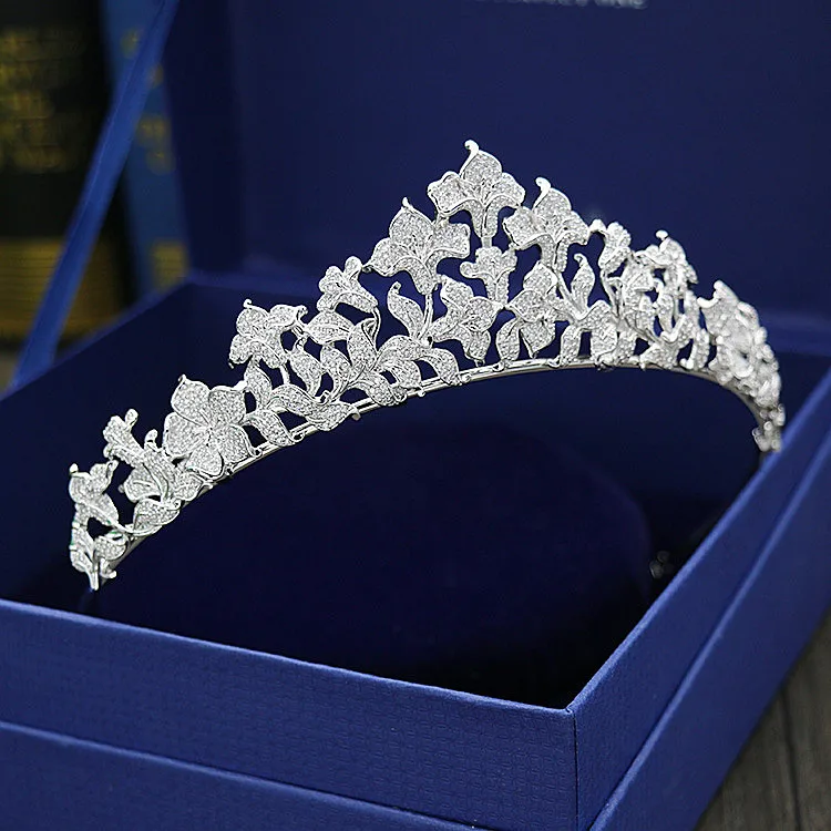 Paved CZ Crown Full Cubic Zircon Tiara Tiaras Diadema Wedding Hair Accessories Bride Hair Jewelry Bijoux Cheveux Coroa WIGO1076
Paved CZ Crown Full Cubic Zircon Tiara Tiaras Diadema Wedding Hair Accessories Bride Hair Jewelry Bijoux Cheveux Coroa WIGO1076