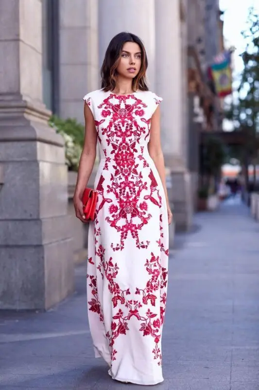 Summer Women Long Dress Elegant Red Floral Embroidery Boho Long Evening Party Dress Beach
Summer Women Long Dress Elegant Red Floral Embroidery Boho Long Evening Party Dress Beach