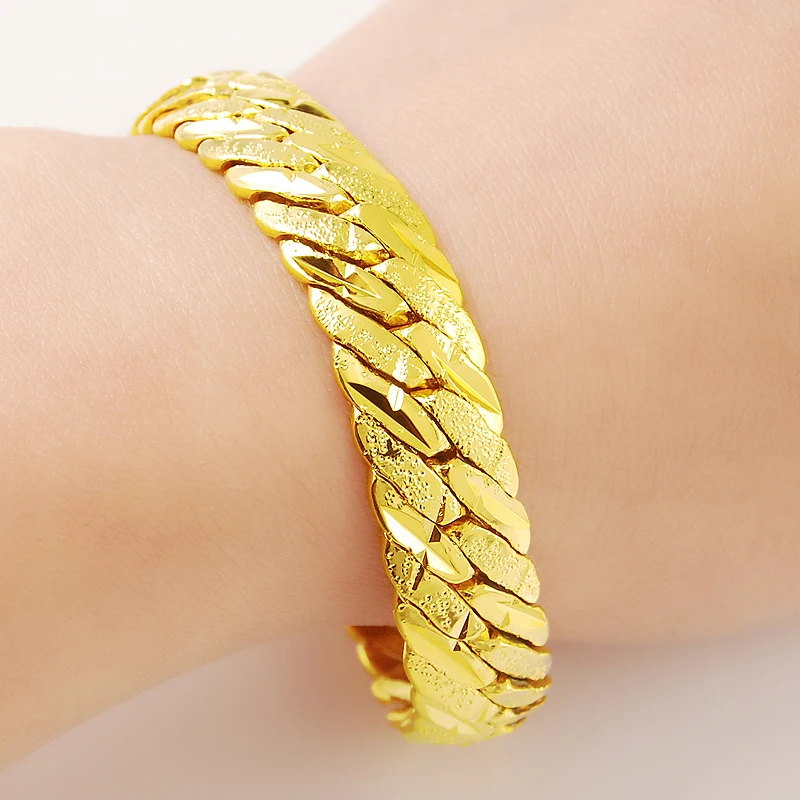 24K Gold Bracelet Pure Yellow Color Snake Chain High Quality Gold Plating Bracelets for Women Ladies Luxury Gift for Party
24K Gold Bracelet Pure Yellow Color Snake Chain High Quality Gold Plating Bracelets for Women Ladies Luxury Gift for Party
