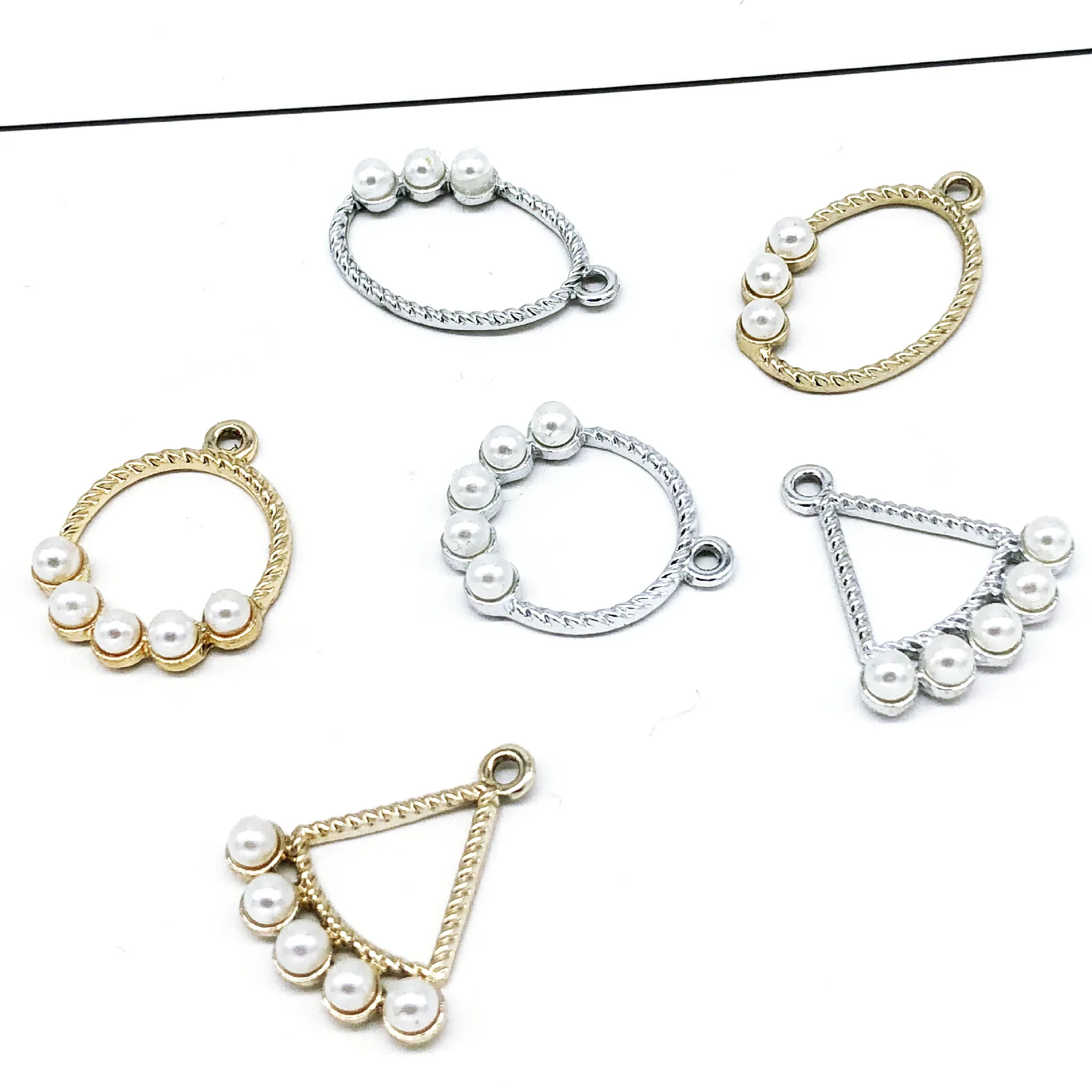 10pcs/lot Fashion Imitation Pearl Circle Triangle Shape Charms UV Gold Silver Color Geometric Pendant for Jewelry Handmade
10pcs/lot Fashion Imitation Pearl Circle Triangle Shape Charms UV Gold Silver Color Geometric Pendant for Jewelry Handmade