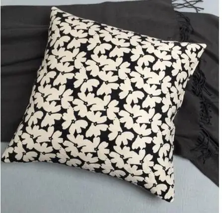 Black White Flowers jacquard cushion pillowcase floral cushion cover 45X45 sofa pillow cover for back cushion square
Black White Flowers jacquard cushion pillowcase floral cushion cover 45X45 sofa pillow cover for back cushion square