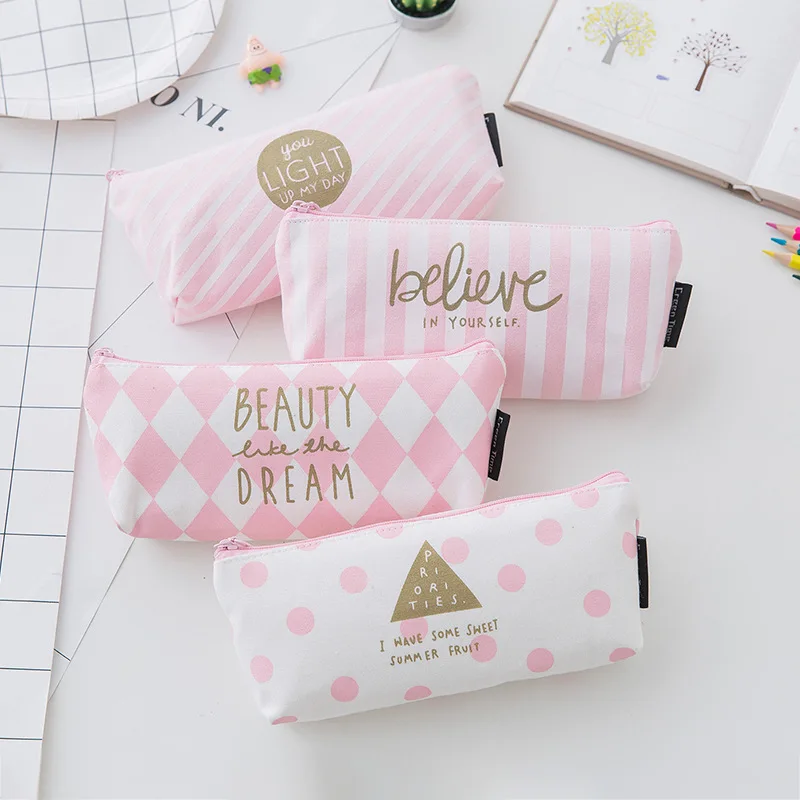 1pcs/sell concise Kawaii Pencil Case cute pink diagonal stripe pattern School Supplies Stationery Gift Pencil Box Pencil Bag
1pcs/sell concise Kawaii Pencil Case cute pink diagonal stripe pattern School Supplies Stationery Gift Pencil Box Pencil Bag