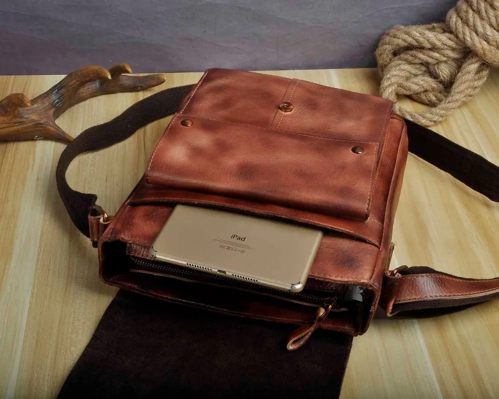 Crazy horse leather Men Fashion Shoulder crossbody Messenger Bag Real leather Designer Mochila University Book School bag 8571BU
Crazy horse leather Men Fashion Shoulder crossbody Messenger Bag Real leather Designer Mochila University Book School bag 8571BU