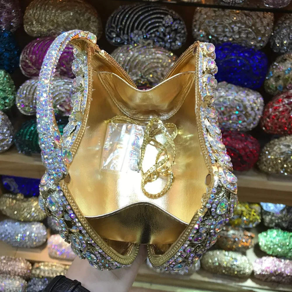 XIYUAN Brand Gold Metal Clutch Colorful Rhinestone Evening Bags Clutches Women Handbags Fashion Diamond Party Party Purse
XIYUAN Brand Gold Metal Clutch Colorful Rhinestone Evening Bags Clutches Women Handbags Fashion Diamond Party Party Purse