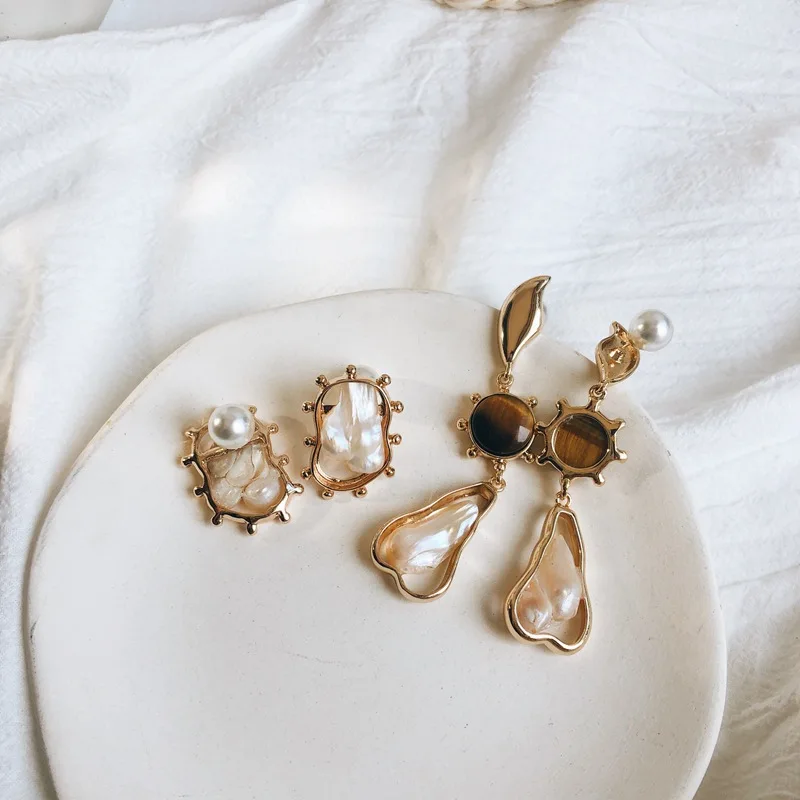 Minority Design Sense Natural Special-shaped Pearl Cat's Eye Stone Ear Nail Silver Needle Half Moon Baroque Ear Drop Ear Clip
Minority Design Sense Natural Special-shaped Pearl Cat's Eye Stone Ear Nail Silver Needle Half Moon Baroque Ear Drop Ear Clip