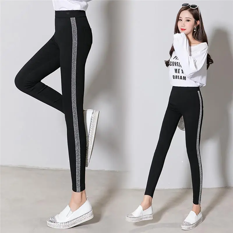 Women New Arrival Autumn Winter Velvet Slim Leggings High Elastic Waist Casual Pencil Pants Side Striped Trousers
Women New Arrival Autumn Winter Velvet Slim Leggings High Elastic Waist Casual Pencil Pants Side Striped Trousers