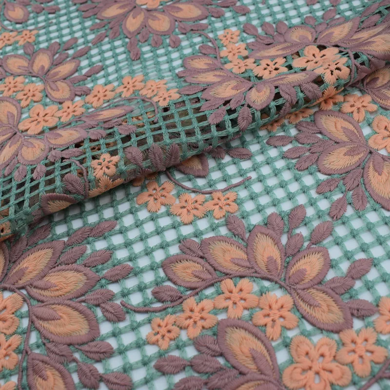 Plaid flower hollow water soluble embroidery lace fabric for dress bazin riche vestidos telas por metro tissu tecidos tissus DIY
Plaid flower hollow water soluble embroidery lace fabric for dress bazin riche vestidos telas por metro tissu tecidos tissus DIY