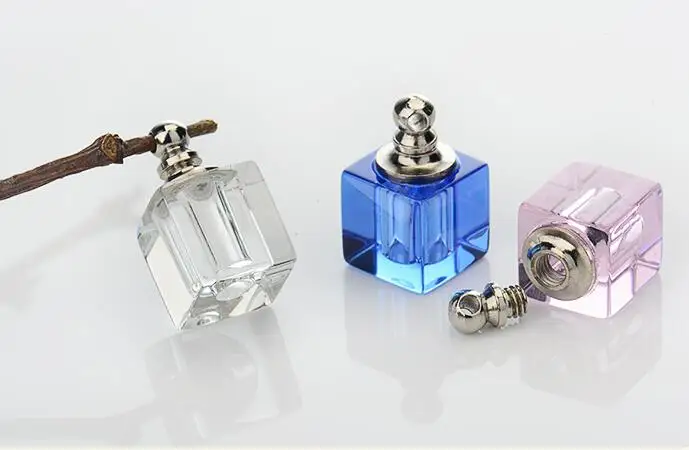 300pcs Crystal Vial Pendants miniature wishing bottles Cube square SCREW CAP perfume bottle Rice Charms diy jewelry finding
300pcs Crystal Vial Pendants miniature wishing bottles Cube square SCREW CAP perfume bottle Rice Charms diy jewelry finding