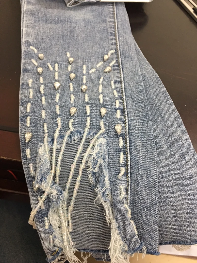 plus size 26-31!spring new fashion beaded rhinestone jeans women tassel hole high waist feet stretch skinny jeans
plus size 26-31!spring new fashion beaded rhinestone jeans women tassel hole high waist feet stretch skinny jeans