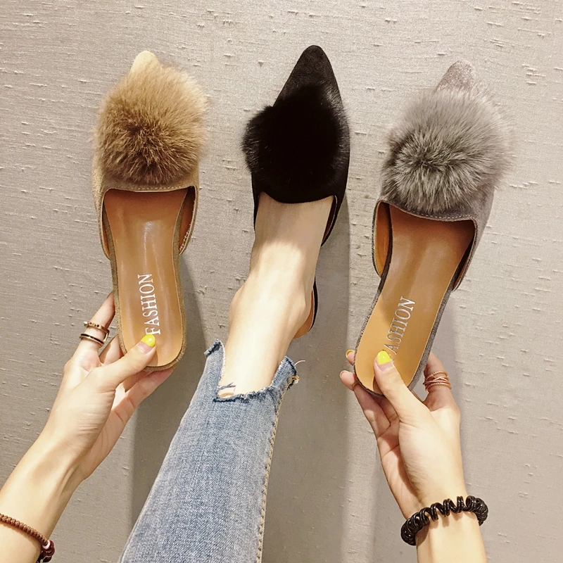 Women's shoes slippers. 2018 new hair ball pointed toe slippers in summer and autumn.
Women's shoes slippers. 2018 new hair ball pointed toe slippers in summer and autumn.