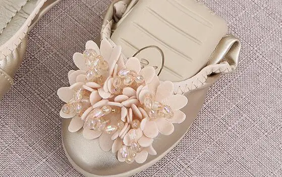 2019 Spring Autumn model children shoes girls flowers princess soft bottom comfortable peas flat students Performing dance shoes
2019 Spring Autumn model children shoes girls flowers princess soft bottom comfortable peas flat students Performing dance shoes