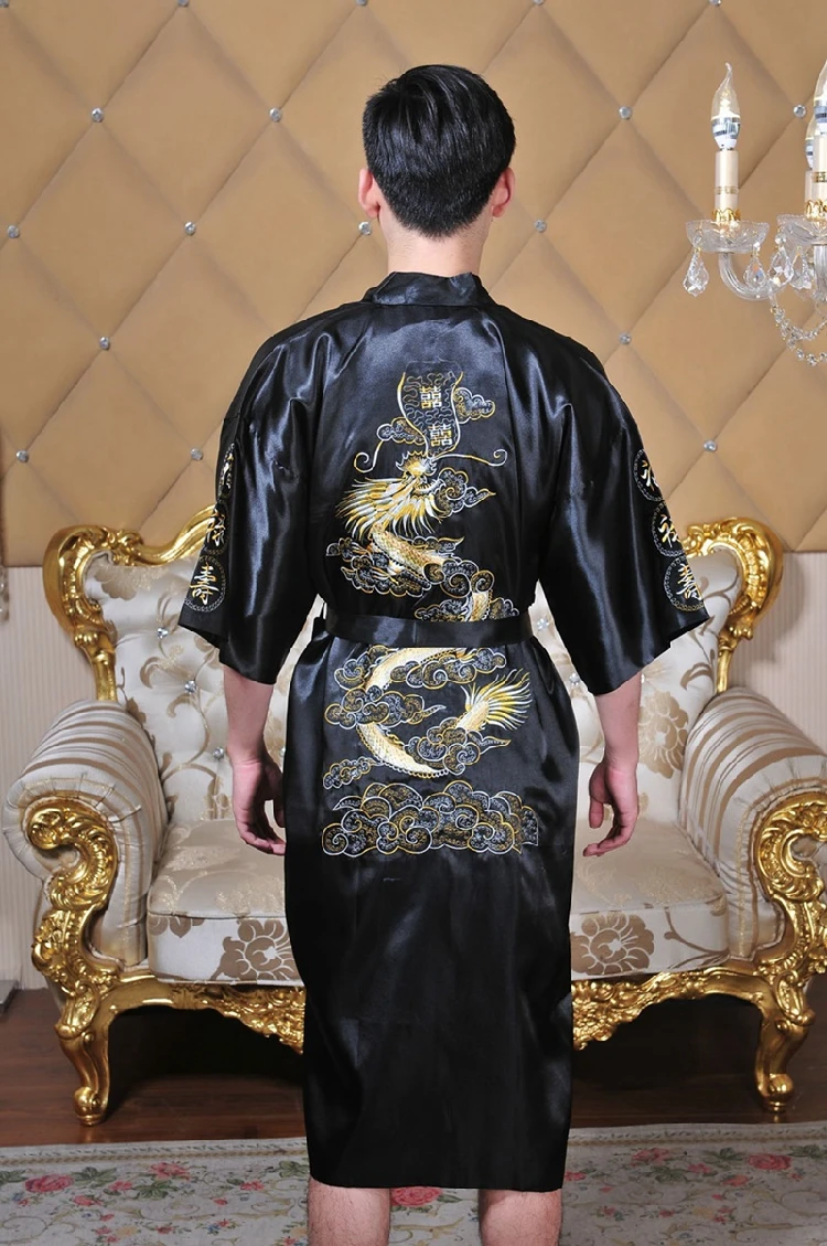 Shanghai Story robe kimono man hombre Chinese Cheongsam Men's sleepwear Big Dragon Embroidery Bathrobe nightwear Robe 5 color
Shanghai Story robe kimono man hombre Chinese Cheongsam Men's sleepwear Big Dragon Embroidery Bathrobe nightwear Robe 5 color