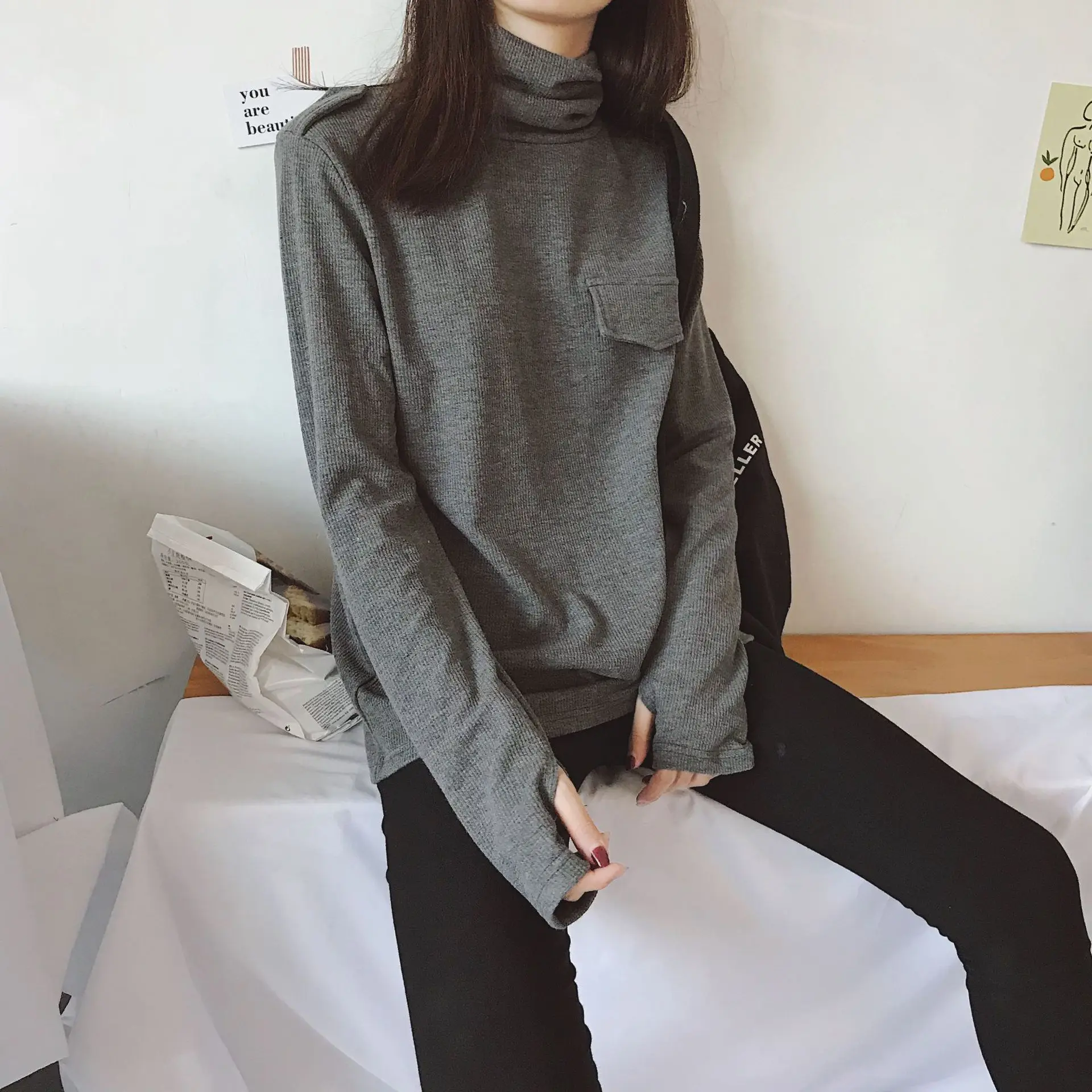Women High Neck Top With Thumb Hole and Shoulder Epaulet Cool BF Cotton Tops Shirt
Women High Neck Top With Thumb Hole and Shoulder Epaulet Cool BF Cotton Tops Shirt