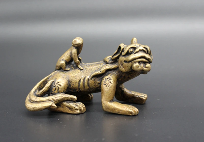 Elaborate Interesting Collectible Brass Chinese Classical Beast Mother and Child Statue
Elaborate Interesting Collectible Brass Chinese Classical Beast Mother and Child Statue
