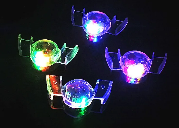 Halloween luminous braces masquerade fun LED flashing braces glowing teeth lights ghosts cheering atmosphere props horror
Halloween luminous braces masquerade fun LED flashing braces glowing teeth lights ghosts cheering atmosphere props horror