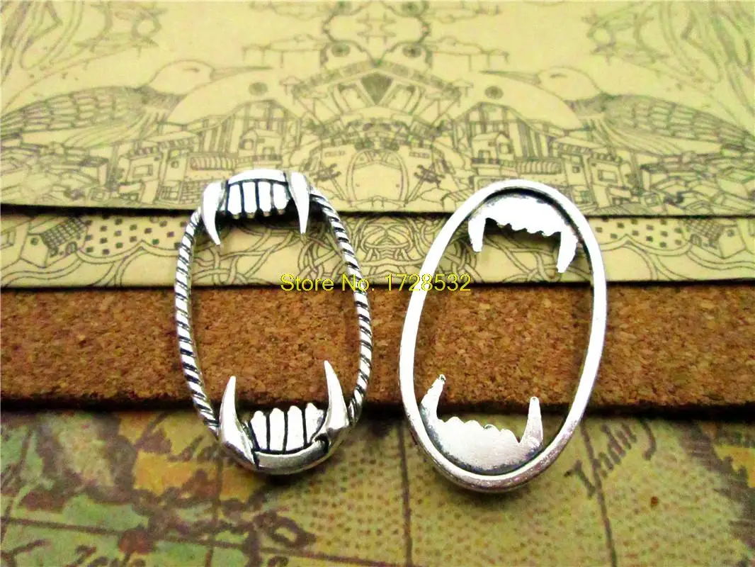 10pcs-- 37*22MM Antique silver Vampire open mouth one side charm DIY Charms Pendants
10pcs-- 37*22MM Antique silver Vampire open mouth one side charm DIY Charms Pendants