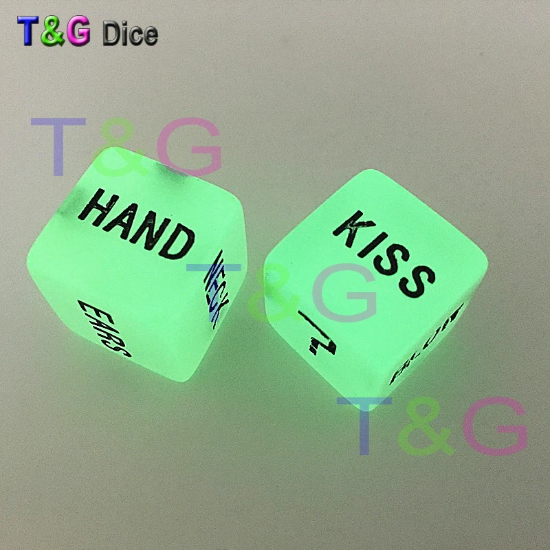 2pc/Lot High Quality 16mm Fun Glow in the dark Dice Night Lignht Darinking dice|glow dice|dice glowglow |