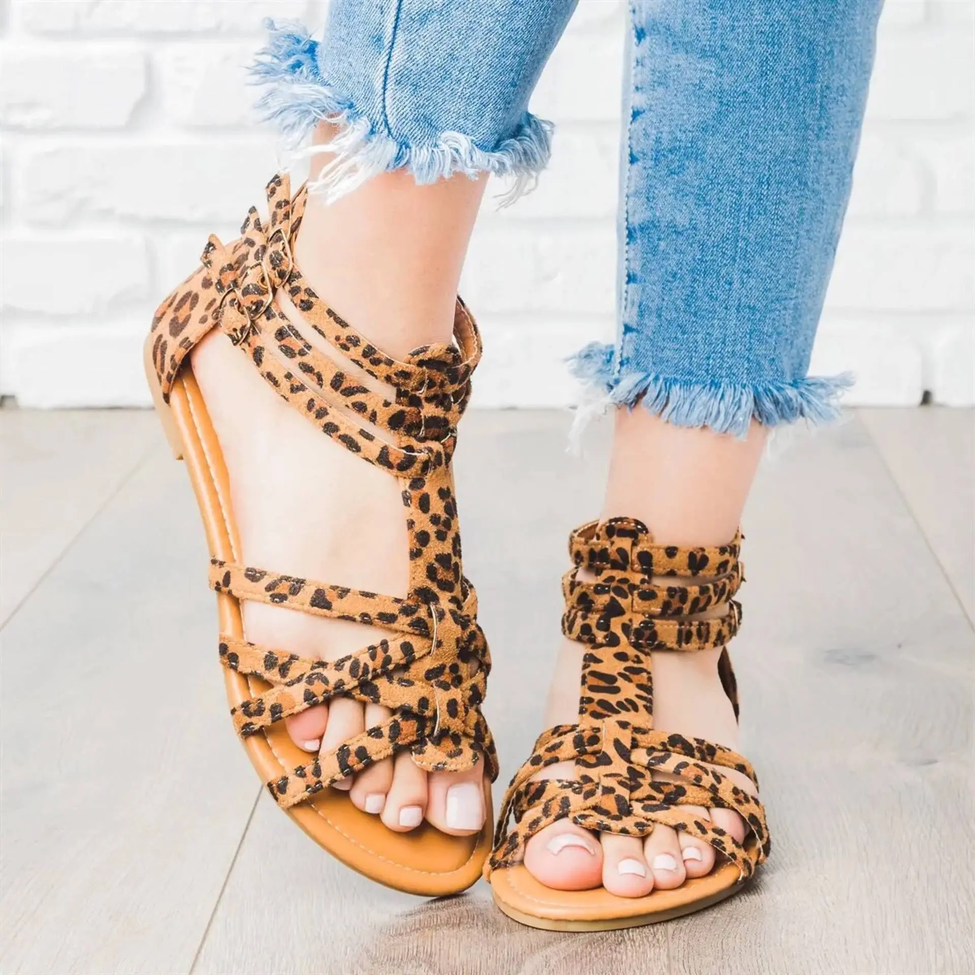 Plus Size 35-43 Sandalias Mujer 2019 New Summer Shoes Women Sandals Open Toe Gladiator Sandals Fashion Leopard Flat Shoes Woman
Plus Size 35-43 Sandalias Mujer 2019 New Summer Shoes Women Sandals Open Toe Gladiator Sandals Fashion Leopard Flat Shoes Woman