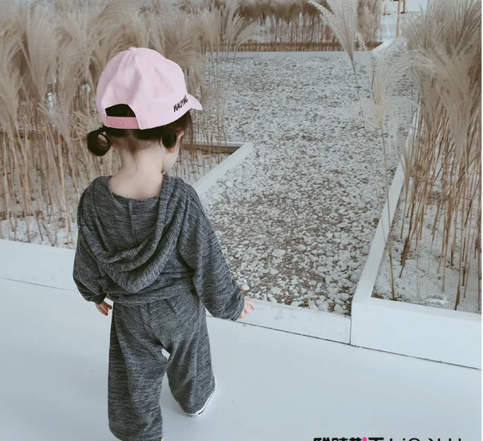 2019 Spring New Baby Girls Super Soft T Shirt And Wide Legged Pants Children Leisure Loose Two Piece Sets Kids Clothing
2019 Spring New Baby Girls Super Soft T Shirt And Wide Legged Pants Children Leisure Loose Two Piece Sets Kids Clothing