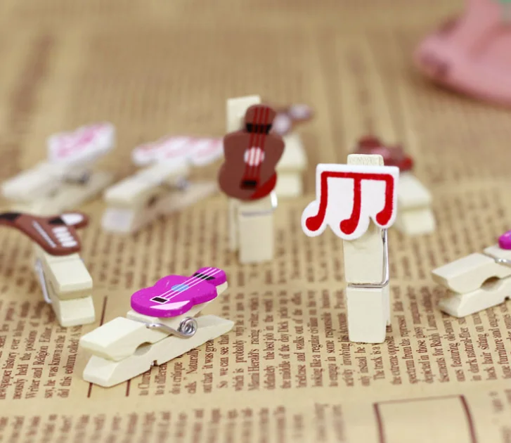 12 Pcs/pack Cute Musical Note Wooden Clip Photo Paper Clothespin Craft Clips Party Decoration Clip with Hemp Rope Stationery
12 Pcs/pack Cute Musical Note Wooden Clip Photo Paper Clothespin Craft Clips Party Decoration Clip with Hemp Rope Stationery