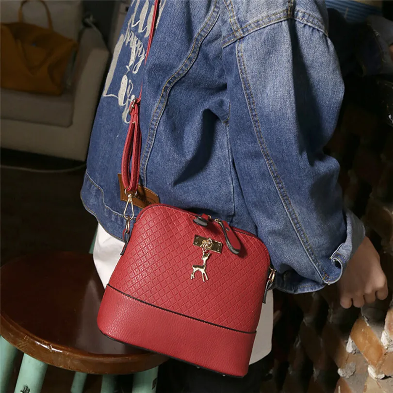 HOT SALE!2019 Women Messenger Bags Fashion Mini Bag With Deer Toy Shell Shape Bag Women Shoulder Bags handbag A30
HOT SALE!2019 Women Messenger Bags Fashion Mini Bag With Deer Toy Shell Shape Bag Women Shoulder Bags handbag A30