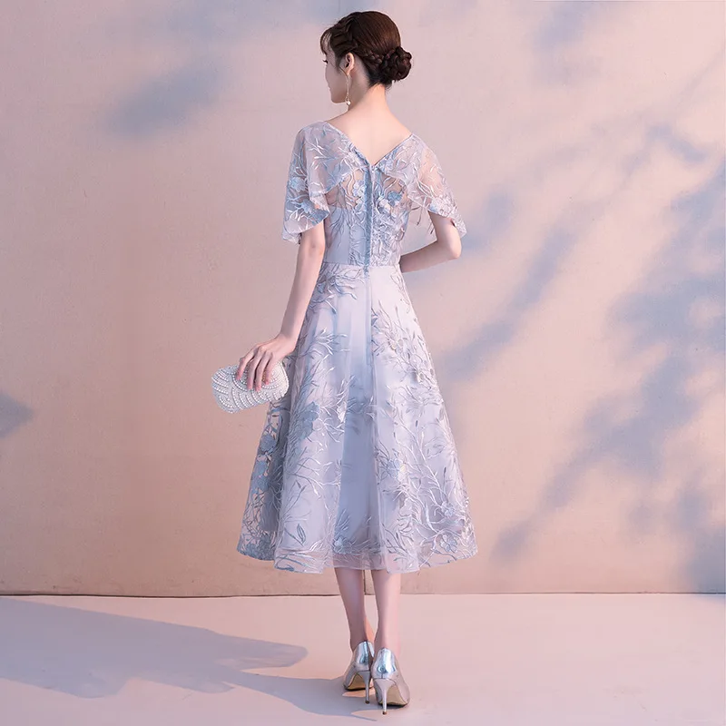 Embroidery Gray Elegant Sexy Chinese Female Cheongsam Dress Vestidos Chinos Oriental Wedding Gowns Party Dresses Size S-XXXL
Embroidery Gray Elegant Sexy Chinese Female Cheongsam Dress Vestidos Chinos Oriental Wedding Gowns Party Dresses Size S-XXXL