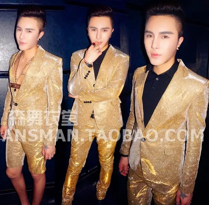 Оригинальный мужской DJ певец BIGBANG Модный Новый GD сценический волшебный цвет золотой цвет градиентный блестящий костюм из двух частей
Оригинальный мужской DJ певец BIGBANG Модный Новый GD сценический волшебный цвет золотой цвет градиентный блестящий костюм из двух частей