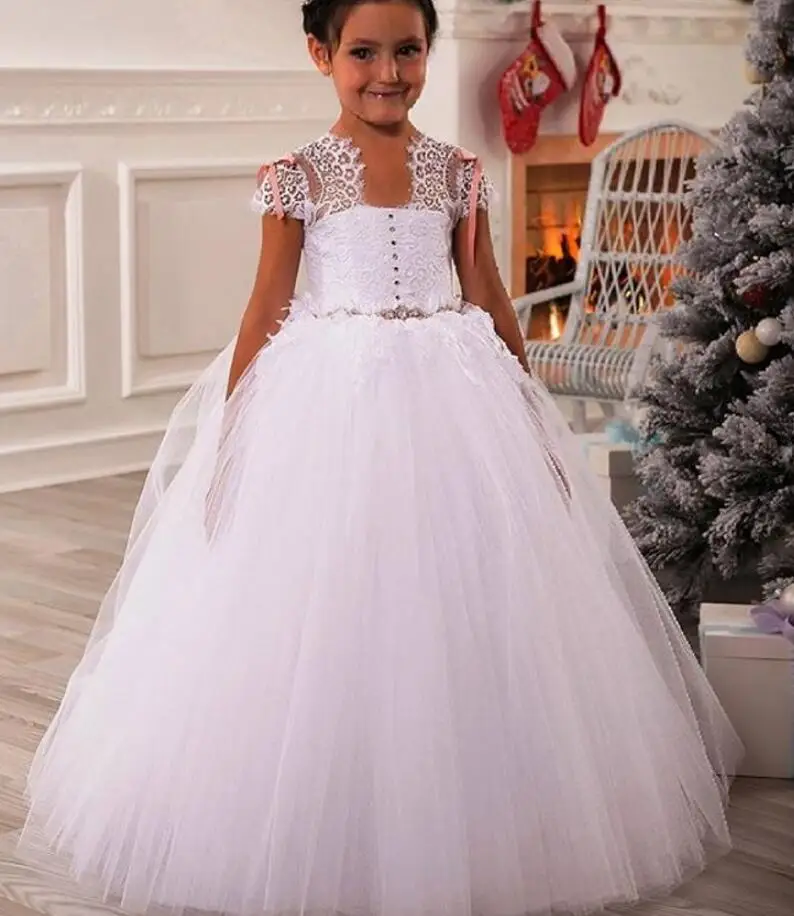 Ball Gown Lace Cap Sleeve Flower Girl Dresses Long Puffy Tulle Wedding Party Gowns For Girls robe fille First Communion Dress
Ball Gown Lace Cap Sleeve Flower Girl Dresses Long Puffy Tulle Wedding Party Gowns For Girls robe fille First Communion Dress