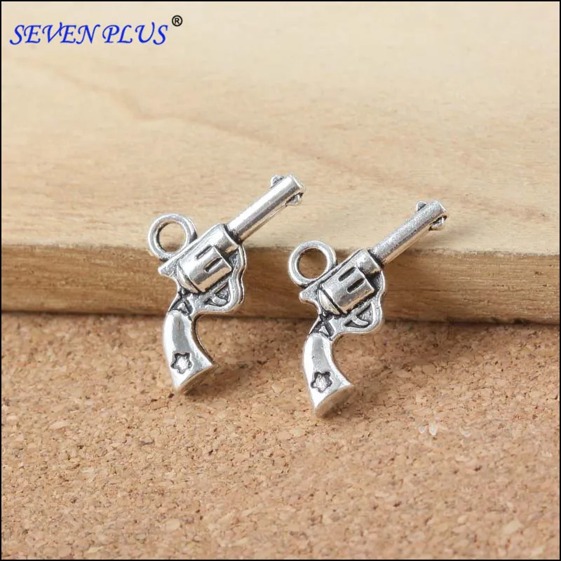High Quality 20 Pieces/Lot 11mm*21mm Antique Silver Plated Diy Jewelry Making Weapon Pendant Pistol Gun Charm
High Quality 20 Pieces/Lot 11mm*21mm Antique Silver Plated Diy Jewelry Making Weapon Pendant Pistol Gun Charm