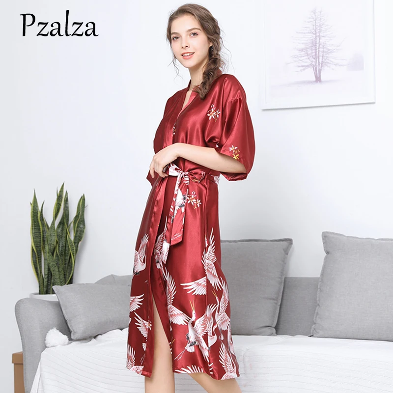 Fashion Animal Red Long Satin Robe Silk Robes For Women Ladies Bath Sleepwear Bridesmaid Robes Female Large Size XXXL
Fashion Animal Red Long Satin Robe Silk Robes For Women Ladies Bath Sleepwear Bridesmaid Robes Female Large Size XXXL