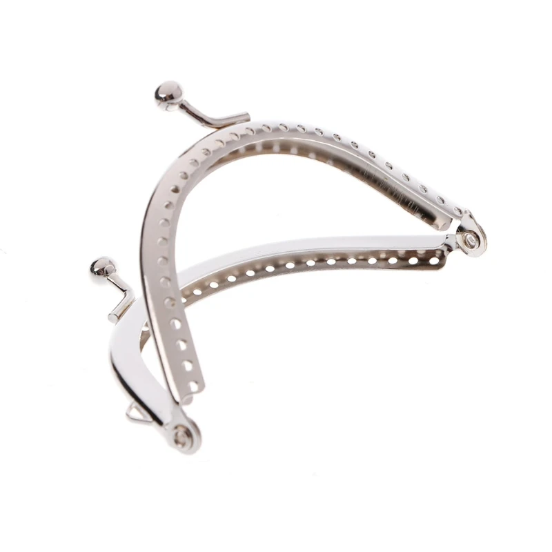 1PC 8.5cm Metal Coin Purse Bag DIY Craft Frame Kiss Clasp Lock Accessories 2020 Fashion Women Bag Accessories New Silver
1PC 8.5cm Metal Coin Purse Bag DIY Craft Frame Kiss Clasp Lock Accessories 2020 Fashion Women Bag Accessories New Silver