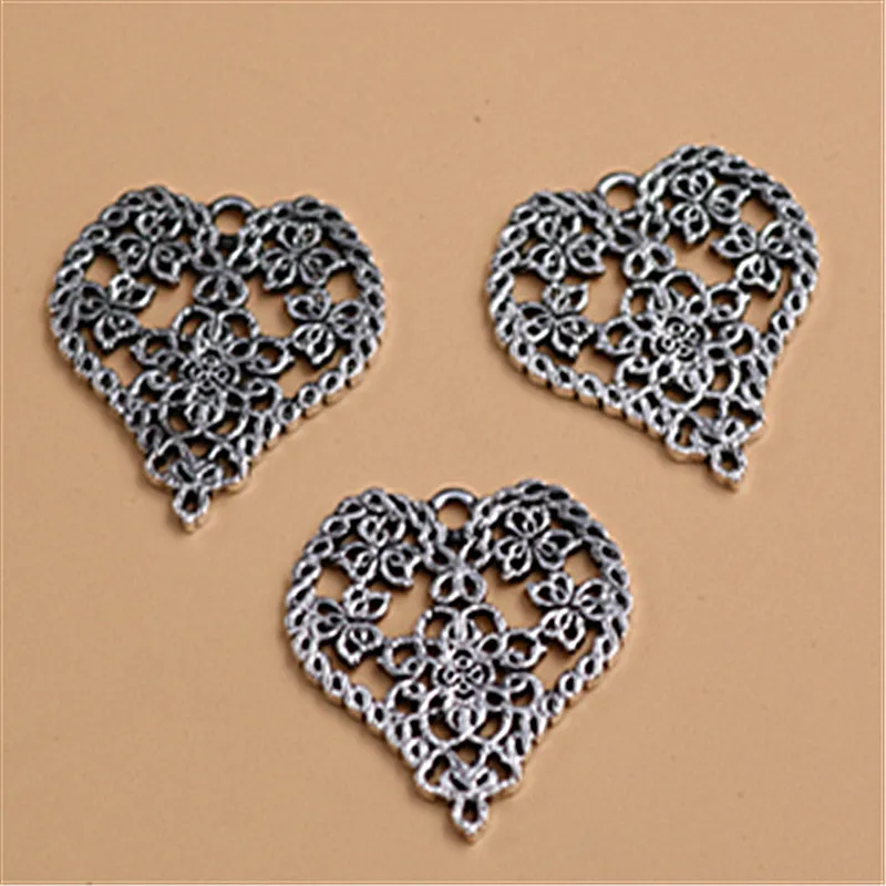WKOUD 4pcs Silver Color hollow metal heart alloy pendants earrings bracelet DIY metal jewelry charm handmade A1268
WKOUD 4pcs Silver Color hollow metal heart alloy pendants earrings bracelet DIY metal jewelry charm handmade A1268