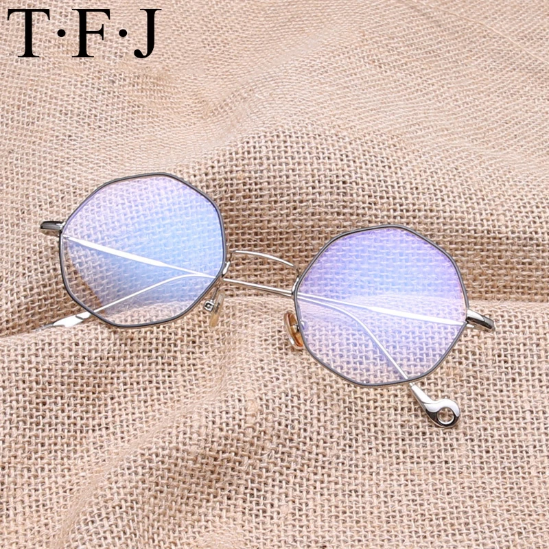 TFJ Pro Fashion Titanium Aviation Gold Clear Lens Glasses Frame Women Retro Eye glasses Frames for Men Eyeglasses
TFJ Pro Fashion Titanium Aviation Gold Clear Lens Glasses Frame Women Retro Eye glasses Frames for Men Eyeglasses