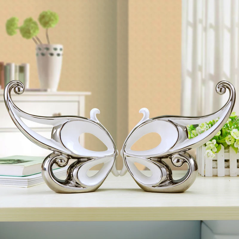 Innovative Porcelain Butterfly Figurine Ceramic Wings Statue Lovers Gift Craft Ornament for Valentine's Day and Wedding Decor
Innovative Porcelain Butterfly Figurine Ceramic Wings Statue Lovers Gift Craft Ornament for Valentine's Day and Wedding Decor