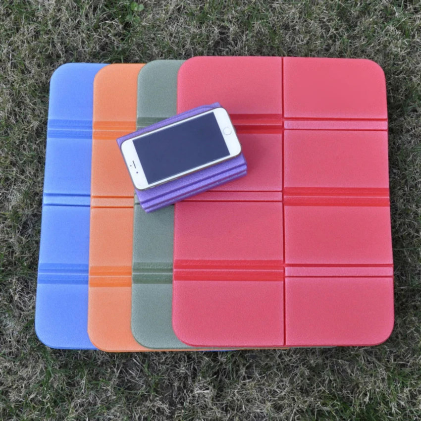 Foldable XPE Cushion Outdoor Camping Mat Picnic Mat Seat Pad Park Beach Travelling Fishing Seat Pad With Storage Bag
Foldable XPE Cushion Outdoor Camping Mat Picnic Mat Seat Pad Park Beach Travelling Fishing Seat Pad With Storage Bag