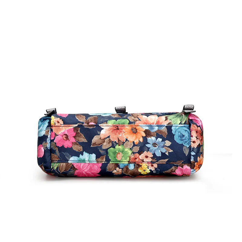 2020 New Personality Design Nylon Handbag Large Capacity Women Bag Fashion Messenger Bags Summer Tote Bags bolsa feminina bolso
2020 New Personality Design Nylon Handbag Large Capacity Women Bag Fashion Messenger Bags Summer Tote Bags bolsa feminina bolso