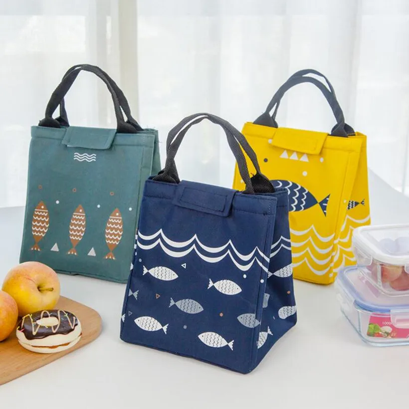 M617 2017New Generous Food Lunch Bag Printing Cute Little Fish Cloth Heavy Bag Insulated Large Capacity Bags
M617 2017New Generous Food Lunch Bag Printing Cute Little Fish Cloth Heavy Bag Insulated Large Capacity Bags