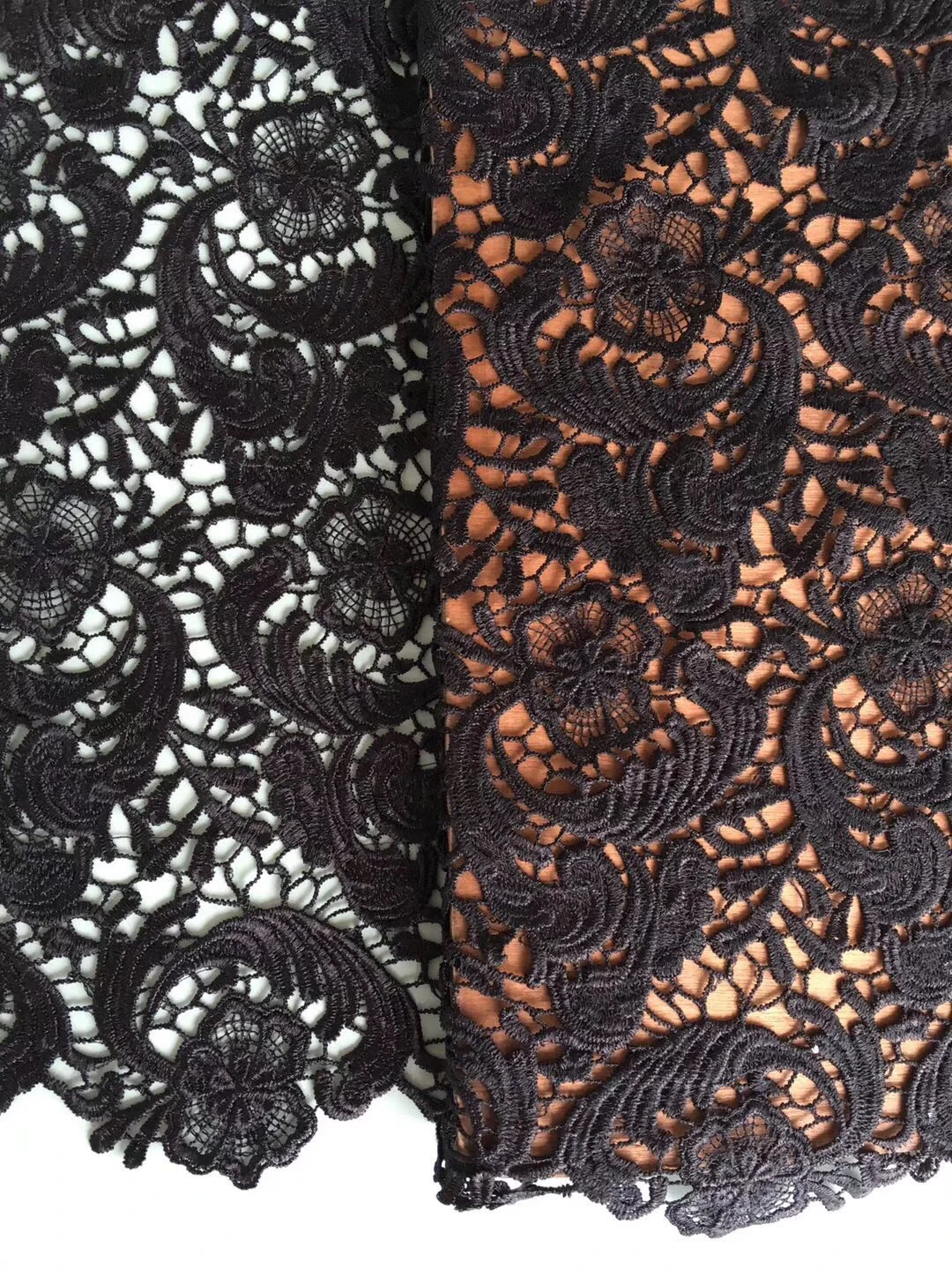 2018 African Lace Fabric Embroidered nigerian Guipure French cord Lace Fabric High-quality African French Net Lace Fabric KCD964
2018 African Lace Fabric Embroidered nigerian Guipure French cord Lace Fabric High-quality African French Net Lace Fabric KCD964